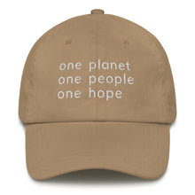Cargar imagen en el visor de la galería, Low-Profile Cap with Six Words