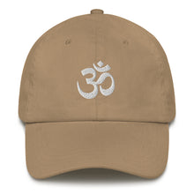 将图片加载到图库查看器,Low-Profile Cap with Om Symbol