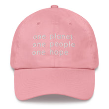 Cargar imagen en el visor de la galería, Low-Profile Cap with Six Words