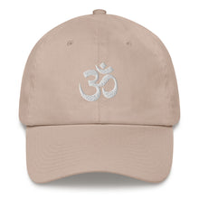 将图片加载到图库查看器,Low-Profile Cap with Om Symbol