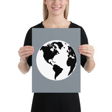将图片加载到图库查看器,Poster with Earth