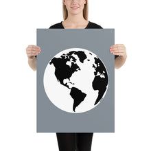 将图片加载到图库查看器,Poster with Earth