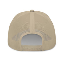 Charger l'image dans la galerie, Structured Mesh-Back Cap with Six Words