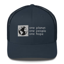Charger l'image dans la galerie, Structured Mesh-Back Cap with Box Logo and Globe