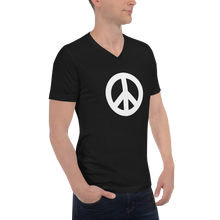 将图片加载到图库查看器,Short Sleeve V-Neck T-Shirt with Peace Symbol