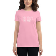 Cargar imagen en el visor de la galería, Women's short sleeve T-shirt with Six Words