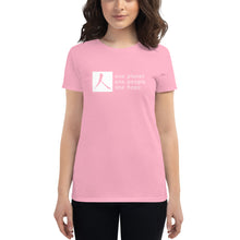 Cargar imagen en el visor de la galería, Women's short sleeve T-shirt with Box Logo and Tagline