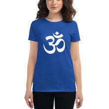 Charger l'image dans la galerie, Women's short sleeve T-shirt with Om Symbol