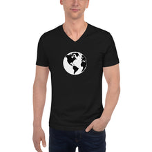 将图片加载到图库查看器，Short Sleeve V-Neck T-Shirt with Earth
