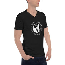 将图片加载到图库查看器，Short Sleeve V-Neck T-Shirt with Earth and White Globe Tagline
